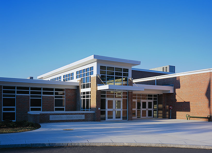 Trường trung học công lập Lynnfield High School - Bang MA (E)