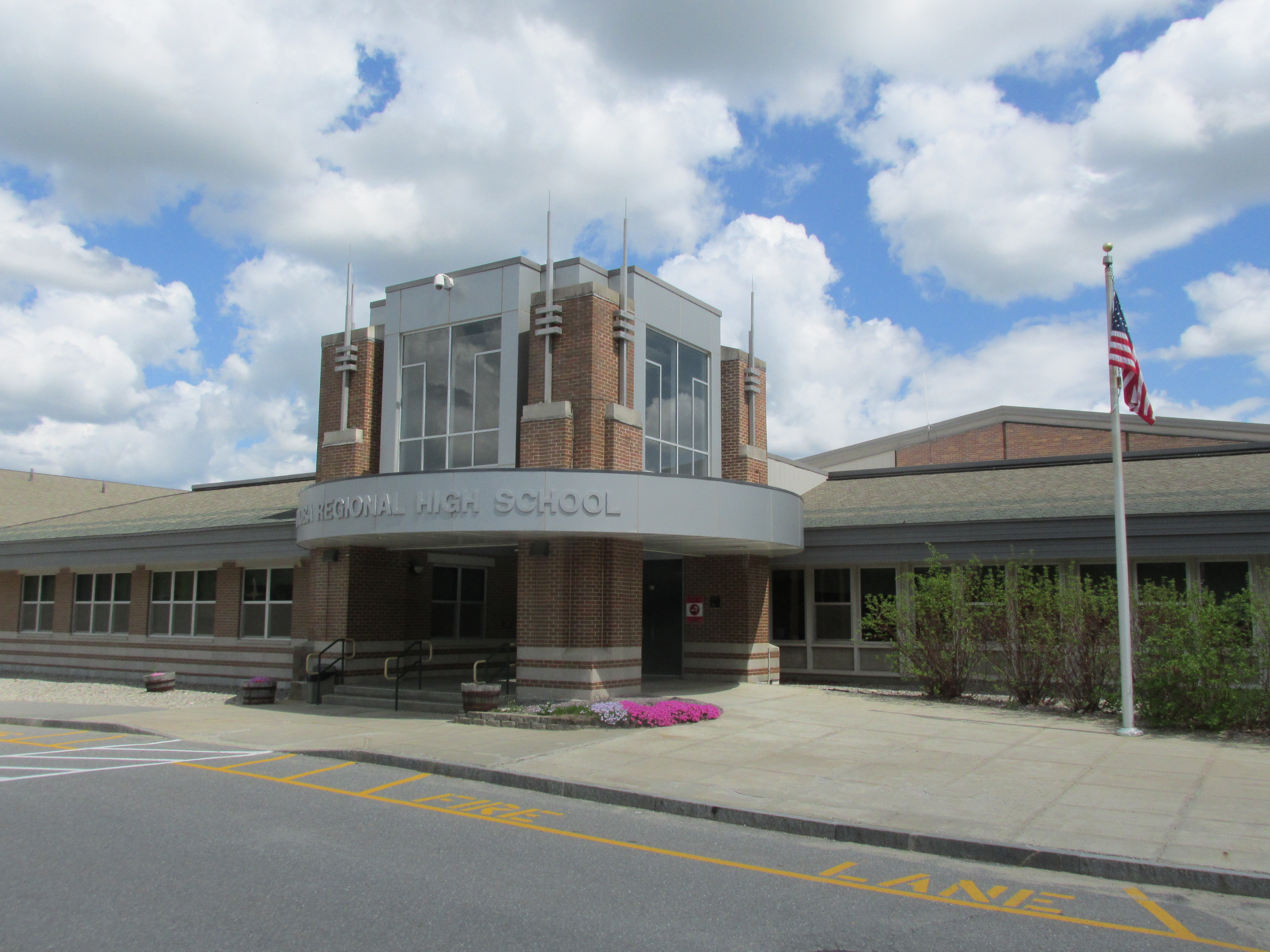 Trường Trung học Nauset Regional High School - Bang MA (E)