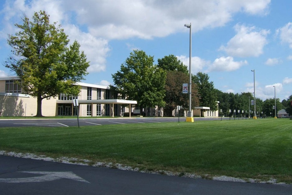 Trường trung học công lập Kokomo Center Schools (Bang Indiana) (E)
