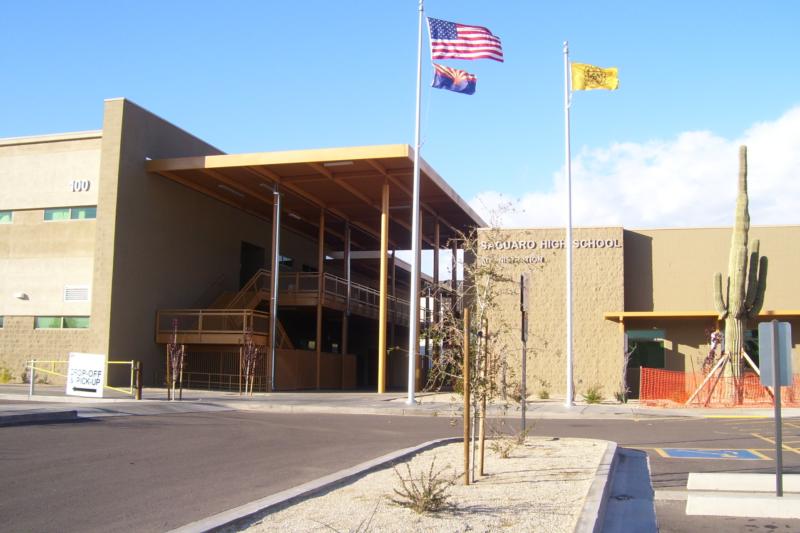 Trường trung học công lập Scottsdale Unified School District - Saguaro High School (Bang Arizona) (E)