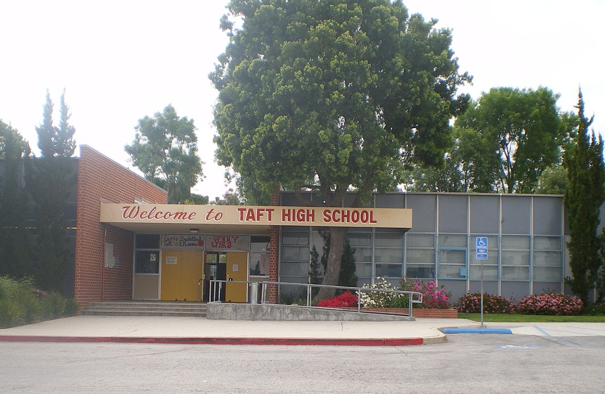 Los Angeles Unified School District - William Howard Taft High School (Bang California)