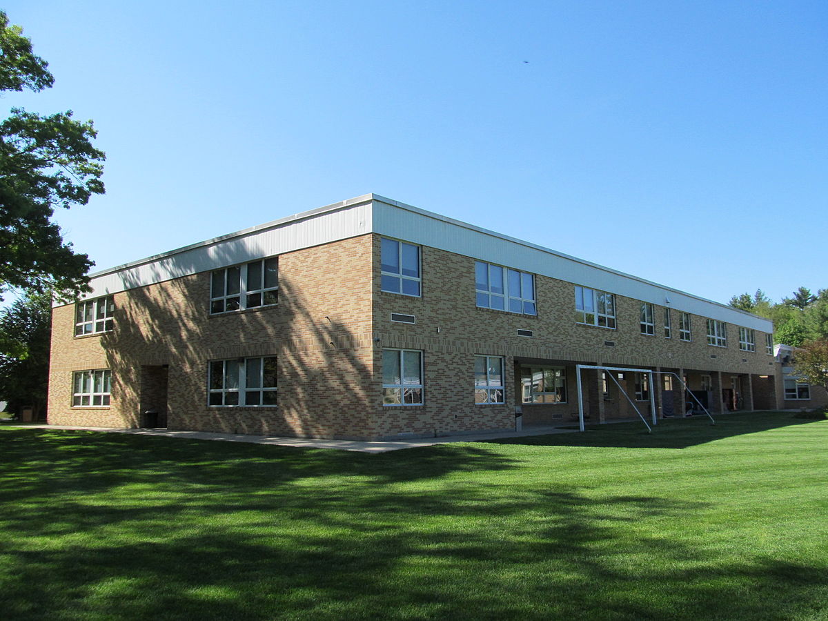 Trường trung học Whitinsville Christian School - Bang Massachusetts (N)