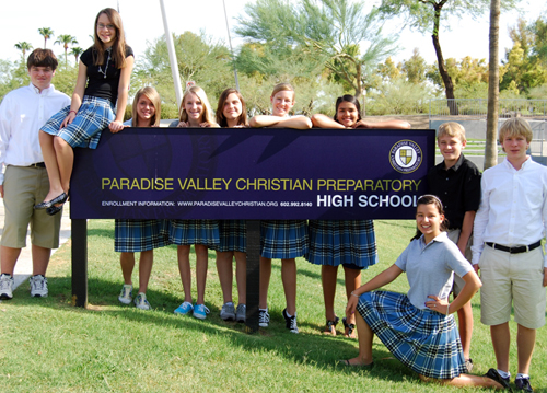 Trường trung học tư thục Paradise Valley Christian Preparatory - Bang Arizona (E)