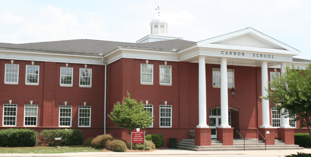 Trường trung học tư thục The Cannon School - bang North Carolina (P)