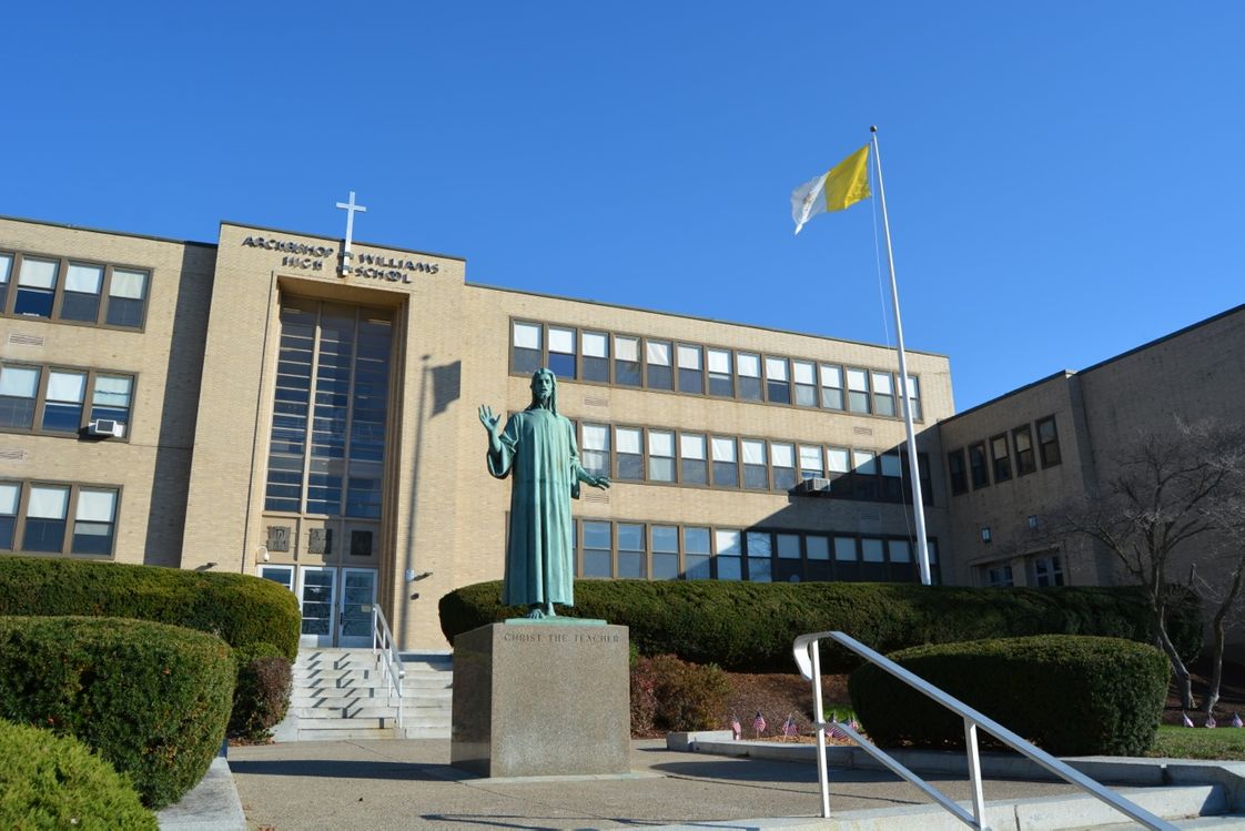 Trường trung học Archibishop Williams, Massachusetts (NE)