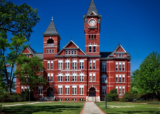 Trường trung học tư thục St.John Paul II Catholic High School - Bang Alabama