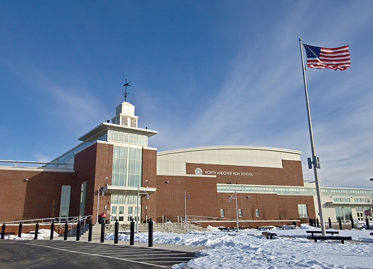 Trường trung học công lập North Andover High School - Bang Massachusetts (C)